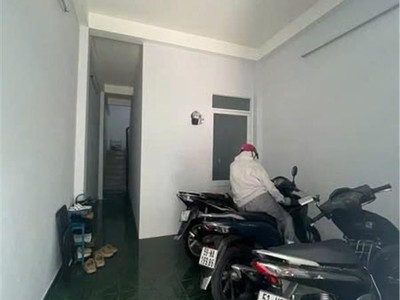 Siêu hiếm q10   nhà 4t ngô gia tự, 42m , 3pn   cho thuê 10tr/th   sổ vuông 2
