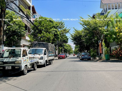 Bán nhà đẹp 4 tầng  4 phòng ngủ trung tâm hải châu, đà nẵng 2