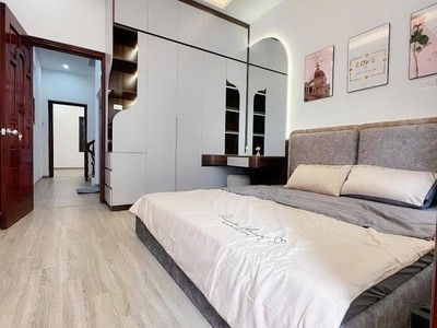 Bán nhà lô góc 2 thoáng - ngõ 144 quan nhân, 45m , 4 tầng vf3 qua nhà - giá 7 tỷ 3