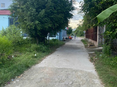 Chủ ngộp ngân hàng cần ra nhanh lô đất đẹp bán đất mặt tiền phước hạ - phước đồng dt : 1.530m2 giá 2