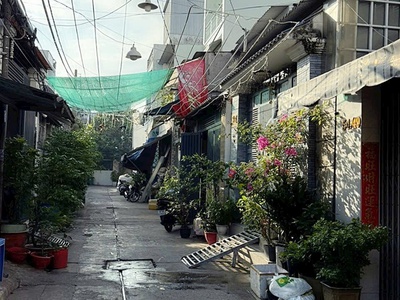 Chủ gấp bán nhà 2 tầng  - ngay đình nghi xuân  - 40m2   4 10m  - 3m- nhỉnh 3 tỷ xíu xiu 0