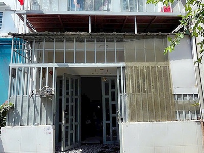 Chủ gấp bán nhà 2 tầng  - ngay đình nghi xuân  - 40m2   4 10m  - 3m- nhỉnh 3 tỷ xíu xiu 1