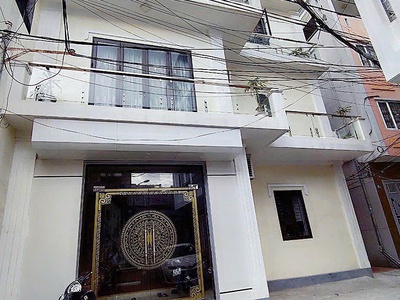 Bán nhà thiên lôi ngay sau mặt đường, 60m 3 tầng độc lập, ô.tô tận cửa, giá 4.58 tỉ 0