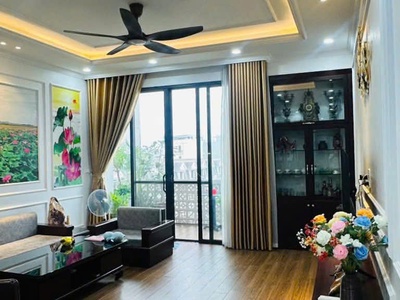 Bán nhà nguyễn chí thanh, vỉa hè, ôtô tránh, kinh doanh, dt 50m2 giá 18 tỷ 0