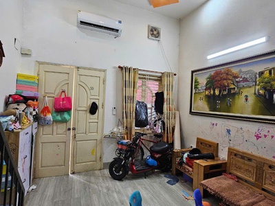 /-cake/-cake/-cake hiếm có khó tìm 4.6đ- 35m -nhà ngọc thụy long biên -ô tô đỗ cửa- gần ô tô tránh. 4