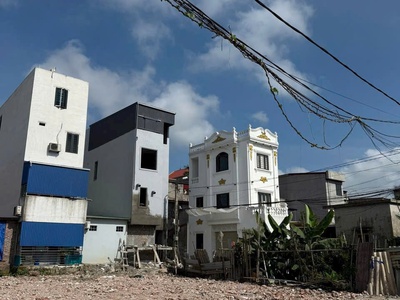 Lô đất tại QUY TỨC - Gần Bệnh Viện KIẾN AN - Đường 7m ô tô tránh nhau - Bìa hồng 1