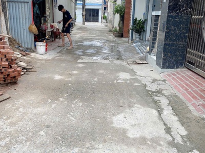 1 lô đất - Tại QUY TỨC - Ngõ thông 4m - vuông vắn - BDCC 3