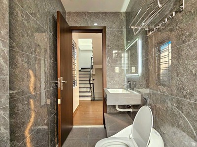 Nhà xây mới ngõ 2xx Hồ sen - lê chân 5