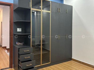 Tủ Quần Áo Gỗ Công Nghiệp MDF Cửa Lùa Kịch Trần Có Kệ Trang trí 0