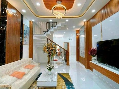 Bán gấp nhà 2 lầu trung tâm Thủ Dầu Một, 120m , giá 3.35 tỷ 6