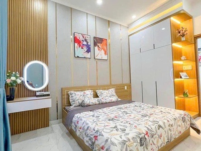 Bán gấp nhà 2 lầu trung tâm Thủ Dầu Một, 120m , giá 3.35 tỷ 2