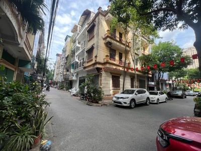 Bán nhà phân lô mạc thái tổ - ô tô tránh - kd văn phòng đỉnh. 0