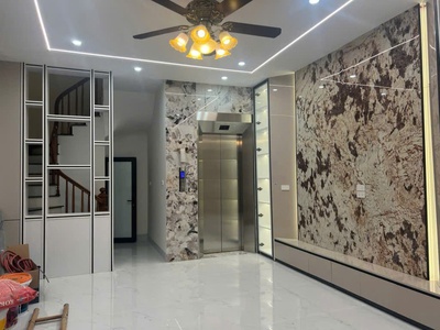 Bán nhà phố ngọc trì - long biên 42m 6 tầng có thang máy ô tô đỗ cửa 1