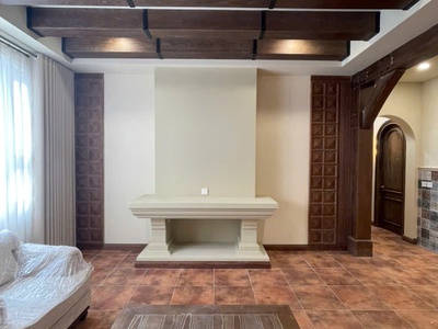 Bán căn 161m2 full nt hoàng gia toà diamond residence 25 lê văn lương 1