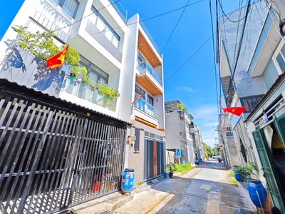 Bán nhà 1 trệt 1 lửng hẻm xe hơi đường ngô chí quốc, bình chiểu, thủ đức. 0