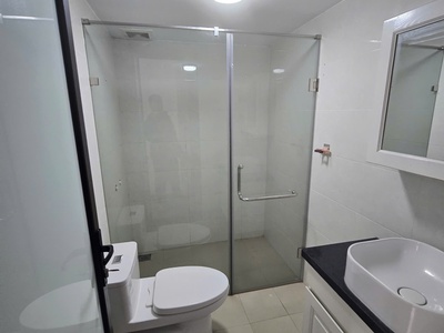 Bán nhà nguyễn khang, cầu giấy 52m, 7t,tm, gần hồ, ô tô, kd vp, giá nhỉnh 11 tỷ 3