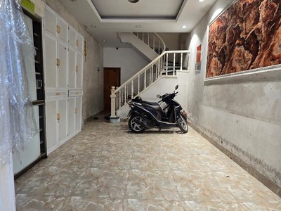 Bán nhà trương định   ô tô   kinh doanh   2 thoáng   82m2 - 6.5m mt - 14 tỷ 2