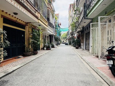 Bán nhà phố sài đồng, 75m2 mt5m vỉa hè ô tô tránh, hàng xóm vinhomes river side 15 tỷ 0