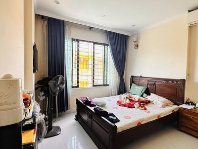 Bán nhà phố sài đồng, 75m2 mt5m vỉa hè ô tô tránh, hàng xóm vinhomes river side 15 tỷ 2