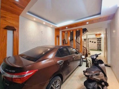 Bán nhà phân lô khu văn cao ba đình, ô tô vào nhà, 46m mt 4.6m chỉ 16.2 tỷ 0