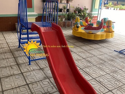 Cầu trượt đơn nhựa composite trẻ em, máng trượt hồ bơi 1