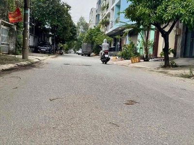 Mặt tiền kinh doanh có lề 12m - kế lê văn khương, trần thị cờ, lê thị riêng - gần 130m2 - hơn 7 tỷ. 0