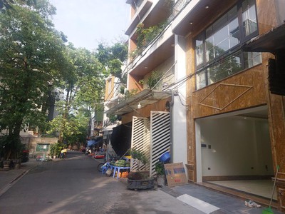 Bán nhà ngọc lâm 23 tỷ 55m ngõ ô tô đỗ cửa,kinh doanh,long biên 1