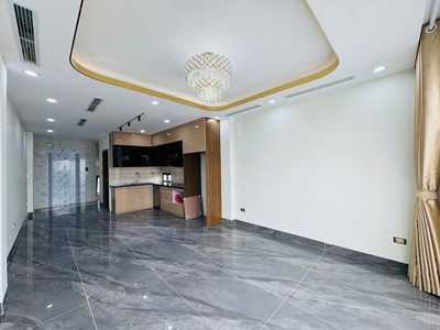 Bán nhà ngọc lâm 23 tỷ 55m ngõ ô tô đỗ cửa,kinh doanh,long biên 3