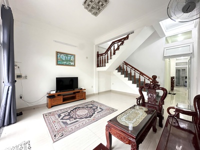  cho thuê nhà 3 tầng mặt tiền đường diệu quang   sát phạm văn đồng - tp huế 2