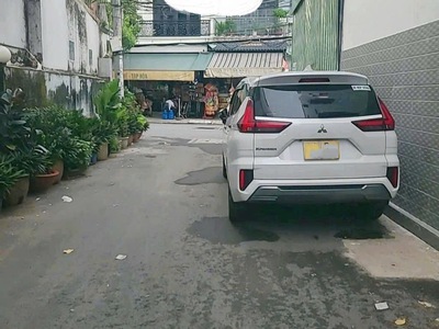 Nhà bán  hẻm 10m quang trung, gò vấp, 70m , sổ nở hậu, giá 6tỷ8 0