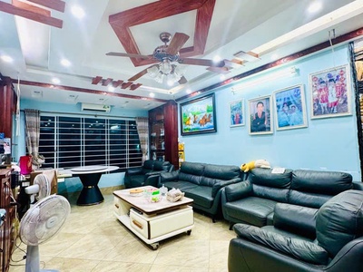 Người nhà tôi cần bán nhà mặt ngõ kim đồng, vỉa hè, ô tô tránh 55m 5t - kinh doanh. chỉ 17 tỷ 1