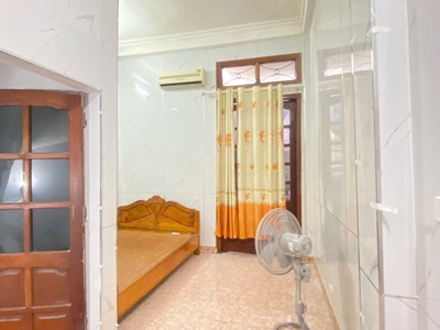 Cho thuê nhà ngõ 362 giải phóng, 4 tầng x 36m2, 2 ngủ, chỉ 6 triệu vào ngay 1