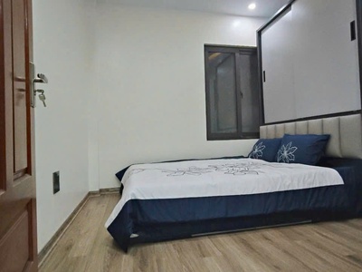 Cho thuê nhà mới cứng phố giải phóng 5 tầng x 50m2, 6 ngủ, 20 triệu làm vp, ở gđ 2