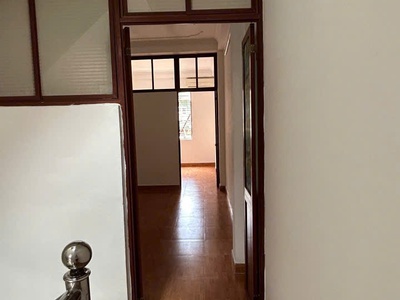Cho thuê nhà ngõ văn chương, 3 tầng x 35m2, 3 ngủ, 10 triệu rất gần ô tô 4
