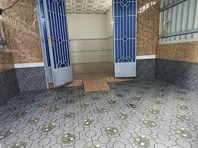 02. nhà 5 triệu 2 phòng ngủ cạnh đường số 1 khu giảng viên 2