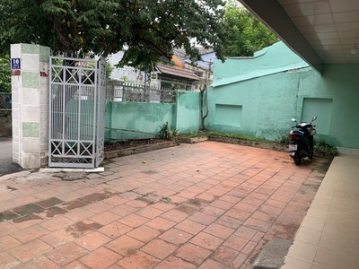 Bán nhà biệt thự cổ 2 tầng, 236m , 3pn, q.2, 17.9 tỷ, sổ hồng 1