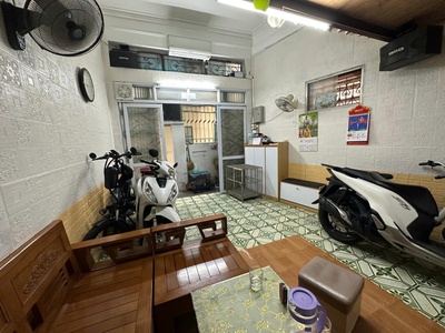 Bán nhà   kim hoa 38/45m2.  3 tầng. mặt tiền 3.3m giá đẹp  6.3 tỷ đống đa hà nội 2