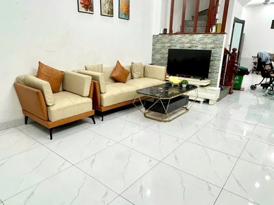 Bánn nhà  khuyến lương 40m2. 5 tầng. mặt tiền3.5m giá dẹp  7.3 tỷ hoàng mai hà nội 3