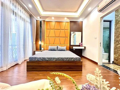  bán nhà  dân xây -  4 tầng phú diễn   ô tô đỗ cổng   mặt tiền rộng 4.5m 2