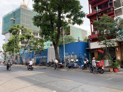 Bán nhà 2 mặt tiền calmette, p. nguyễn thái bình, quận 1   cách chợ bến thành 200m, gồm 10 phòng 0