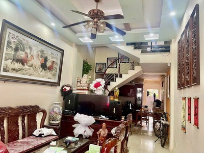 Bán nhà thiên lôi, 72m 2 tầng, ngõ ô.tô giá 4.35 tỉ  gần ngay aeon 1
