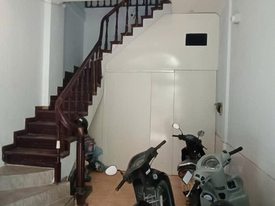 Bán nhà dân xây trung liệt-thái hà - 28m2- 5t - mt 3.3m giá chỉ 9.4 tỷ 0
