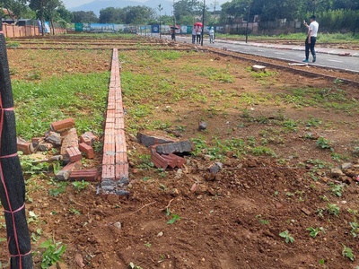 Mình cần bán nhanh lô đất vị trí đẹp   khu lk 22b, vai dẻo, phú cát, quốc oai, hà nội 0