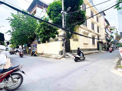 Bán tòa nhà góc 2 mặt hẻm   nguyễn gia trí, bình thạnh 1