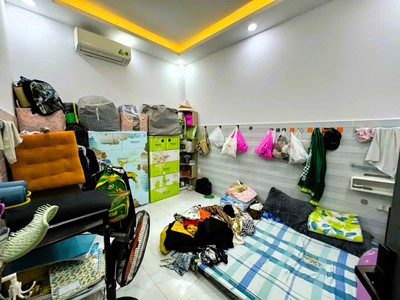Bán nhà 2 tầng mới đẹp đường số 11 linh xuân, sân ô tô, 3pn 2