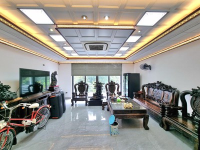 Bán nhà thượng thanh 23 tỷ 90m phân lô,ô tô vỉa hè,long biên 1