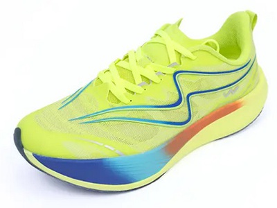 Cùng Aviwin tham khảo những lưu ý quan trọng khi chọn mua giày chạy bộ 0