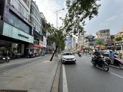 Bán nhà mặt phố Chùa Bộc, Đống Đa, 2 thoáng, tiện kinh doanh 5 tầng 48m2 giá 35 tỷ 4