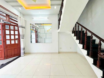Bán nhà hẻm Mặt tiền tại TT Nhà Bè - Diện tích: 4m3 x 17m - Giá: 4 Tỷ 550  TL 2