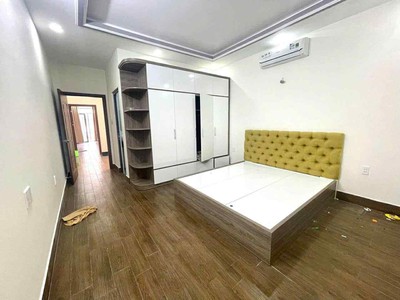 Bán nhà 1 trệt 2 lầu tại Quận 7, Diện tích: 4mx18m - Giá bán: 9.7 tỷ 9